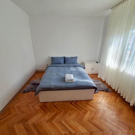 Maria'S Apartments Marosvásárhely Kültér fotó